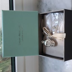 Singing Skull Necklace